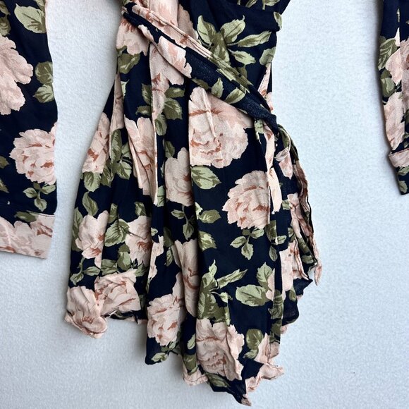 Reformation Dark Floral Wrap Dress Womens Small Deep V Whimsigoth Cottage Mini - Picture 4 of 13